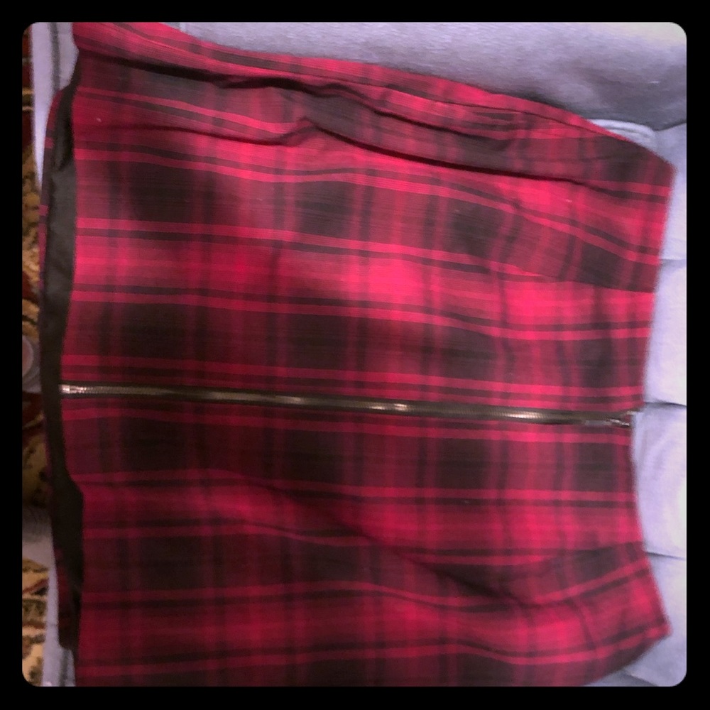 Plus size burgundy plaid skirt